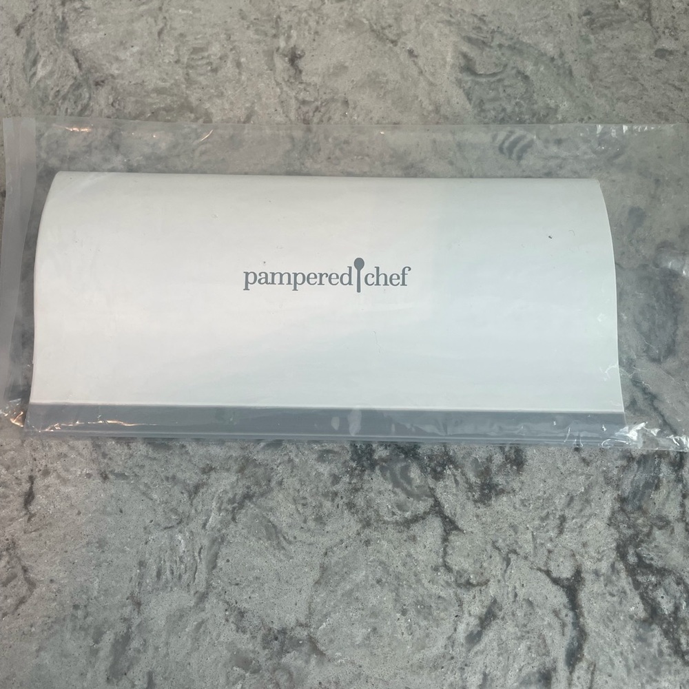 3 Pampered Chef Kitchen Tools - Picture 6 of 7